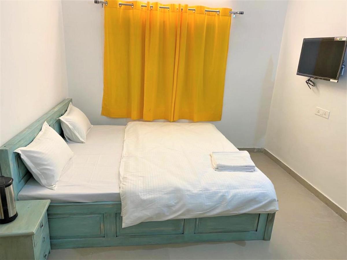 Shikhar Bunglow - A Stunning Valley View Bungalow In Mount Abu Bed & Breakfast Exterior photo